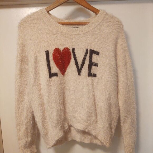 Mia Maddison LOVE Sweater Size Large - Picture 1 of 4